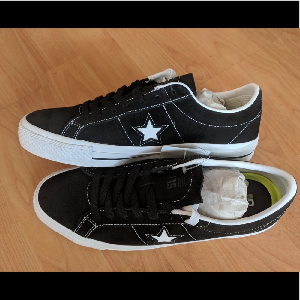NEW suede leather Converse men’s 8 women’s 10